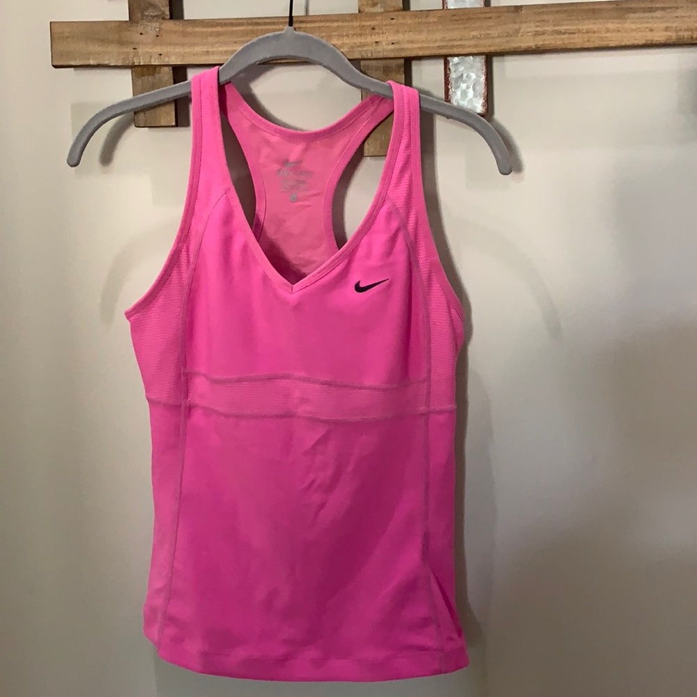 NIKE Dry Fit Medium V-neck Tank